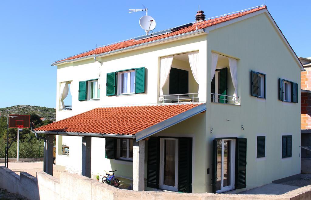 Smart Apartments Brodarica  Extérieur photo
